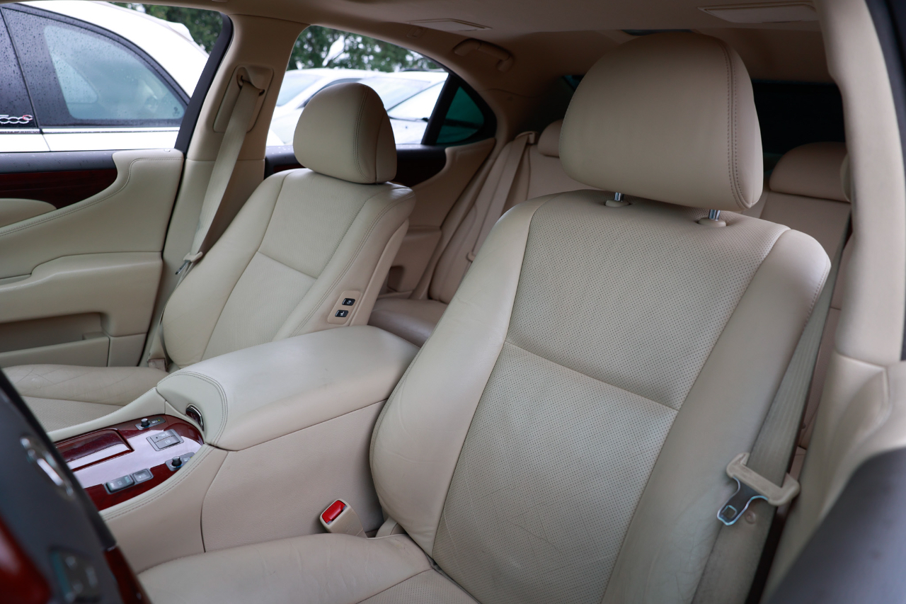 Lexus LS 460  2010 Lexus LS 460  2010