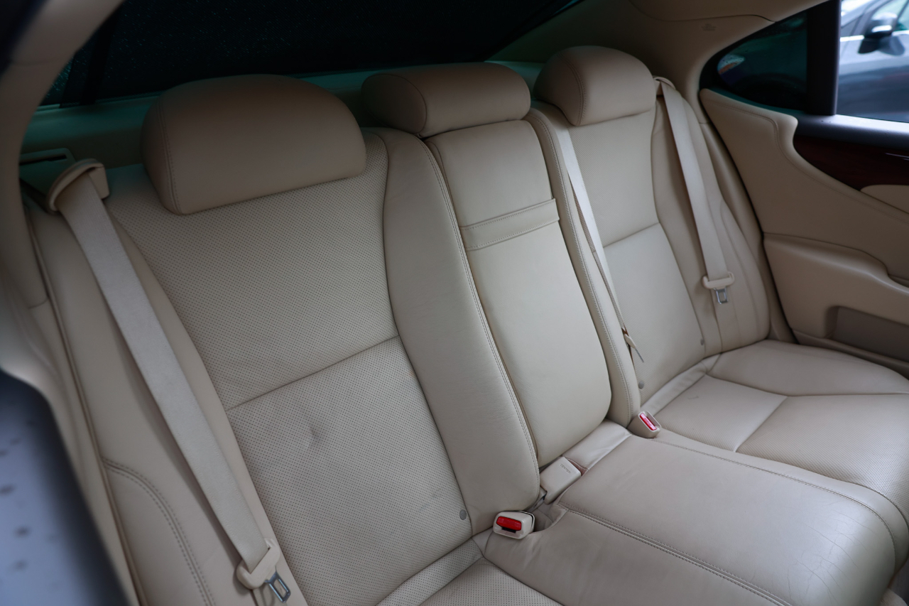 Lexus LS 460  2010 Lexus LS 460  2010