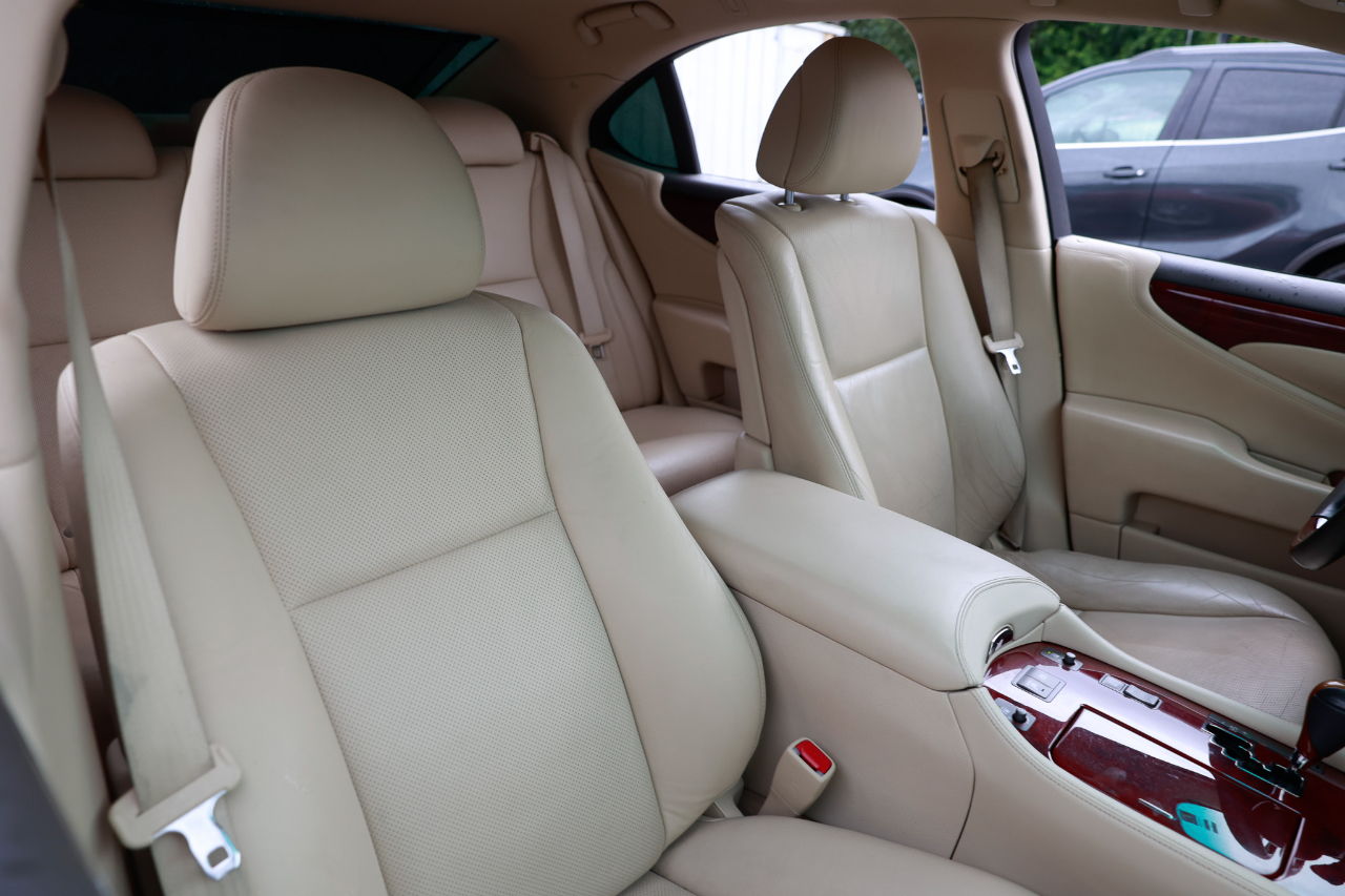 Lexus LS 460  2010 Lexus LS 460  2010