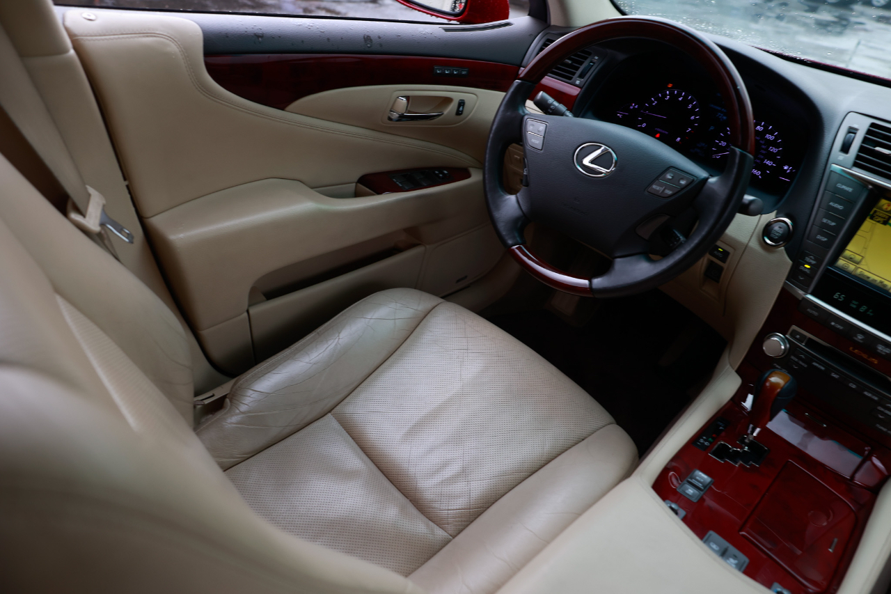 Lexus LS 460  2010 Lexus LS 460  2010