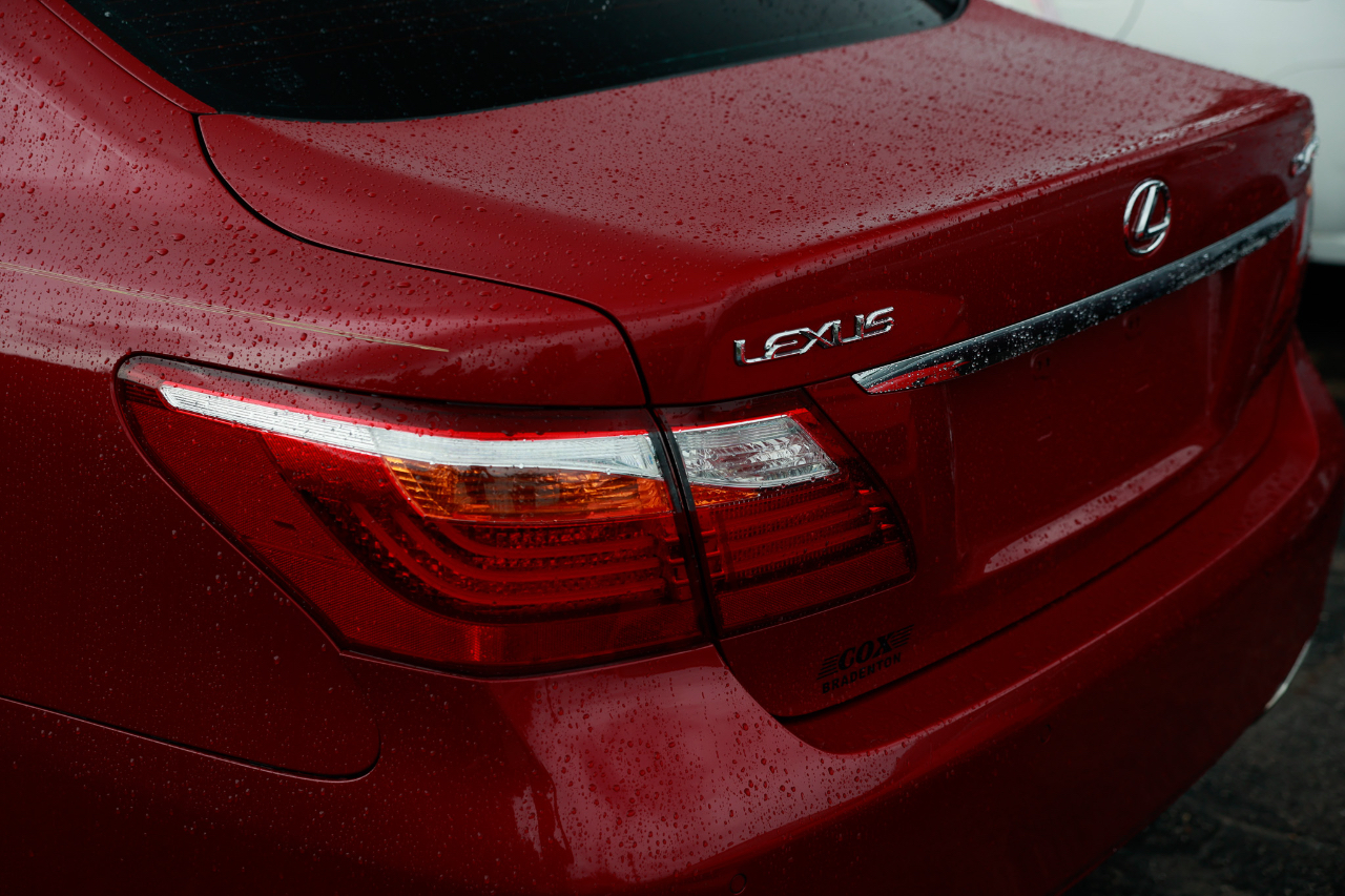 Lexus LS 460  2010 Lexus LS 460  2010