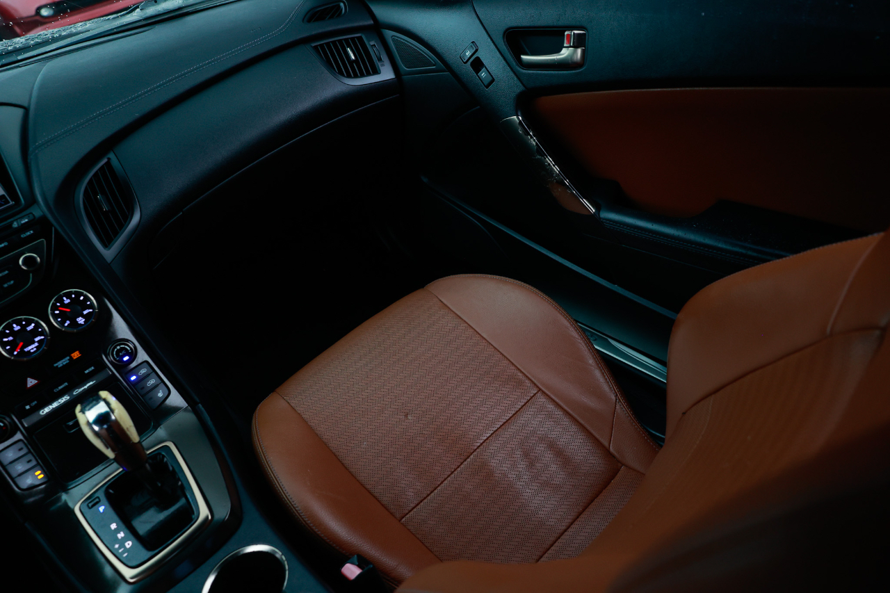 Hyundai Genesis Coupe  2013 Hyundai Genesis Coupe  2013