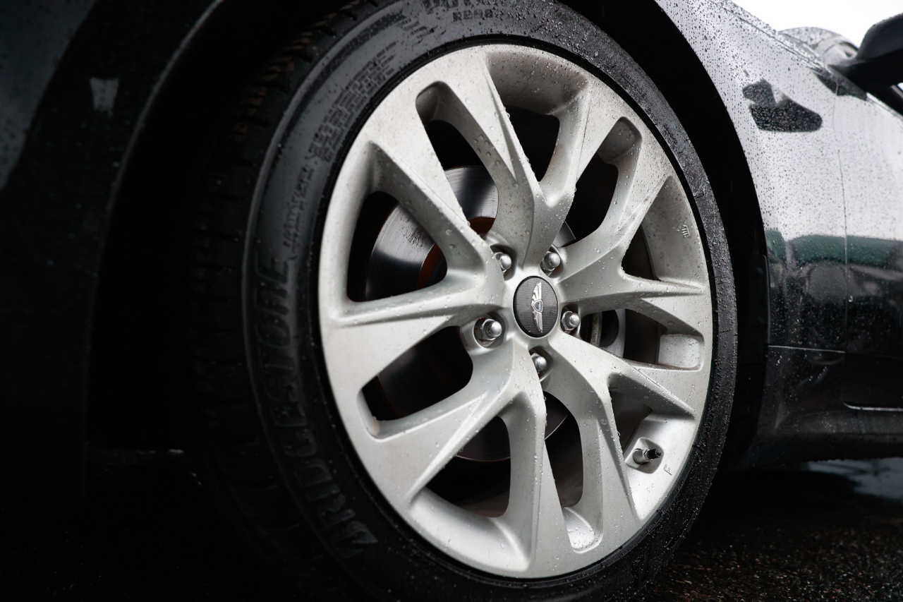 Hyundai Genesis Coupe  2013 Hyundai Genesis Coupe  2013