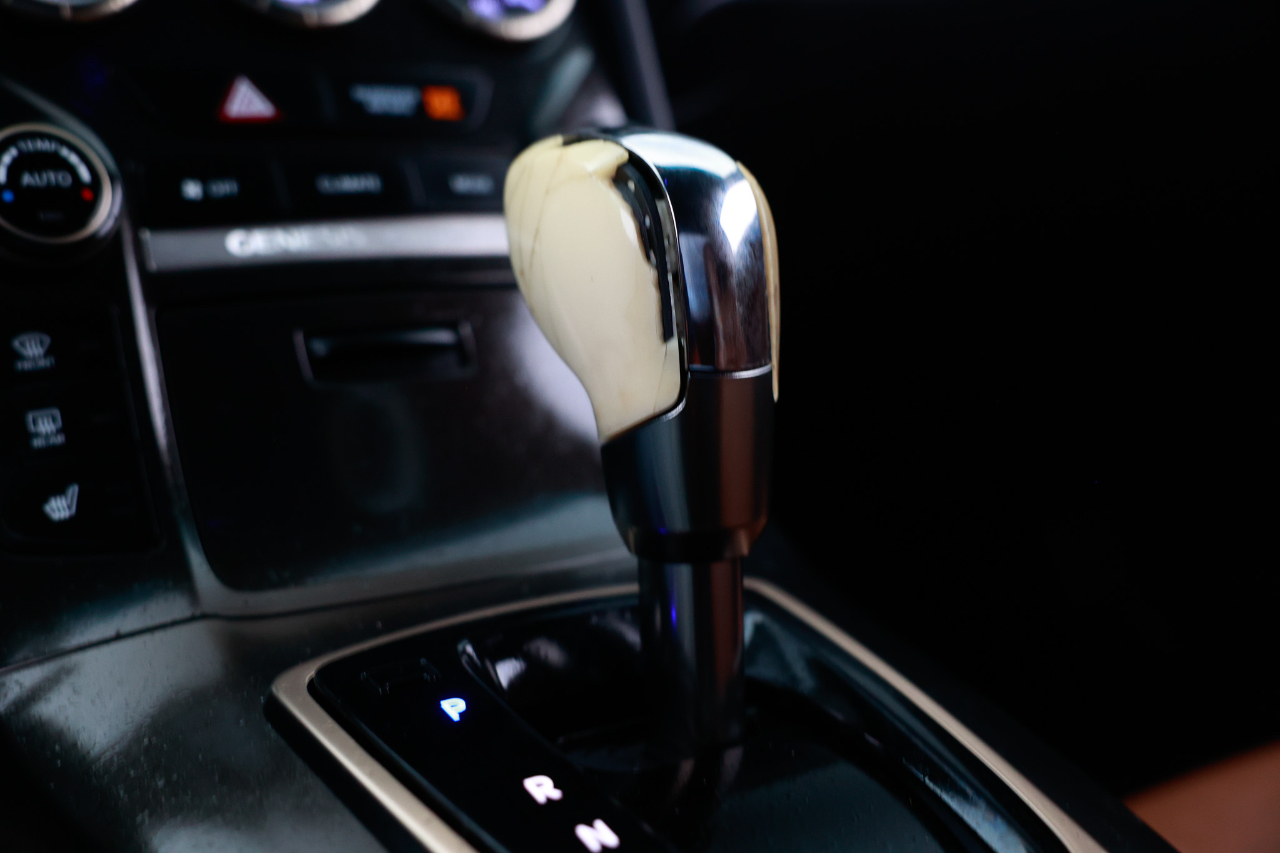 Hyundai Genesis Coupe  2013 Hyundai Genesis Coupe  2013