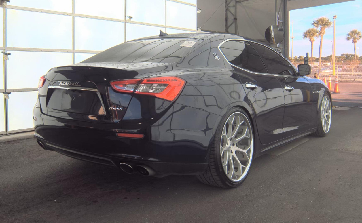Maserati Ghibli  2016 Maserati Ghibli  2016