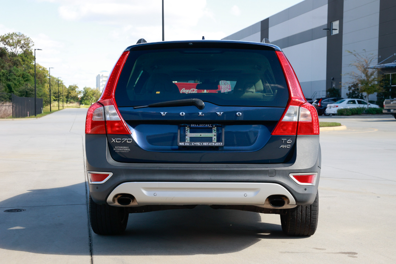 Volvo XC70  2013 Volvo XC70  2013