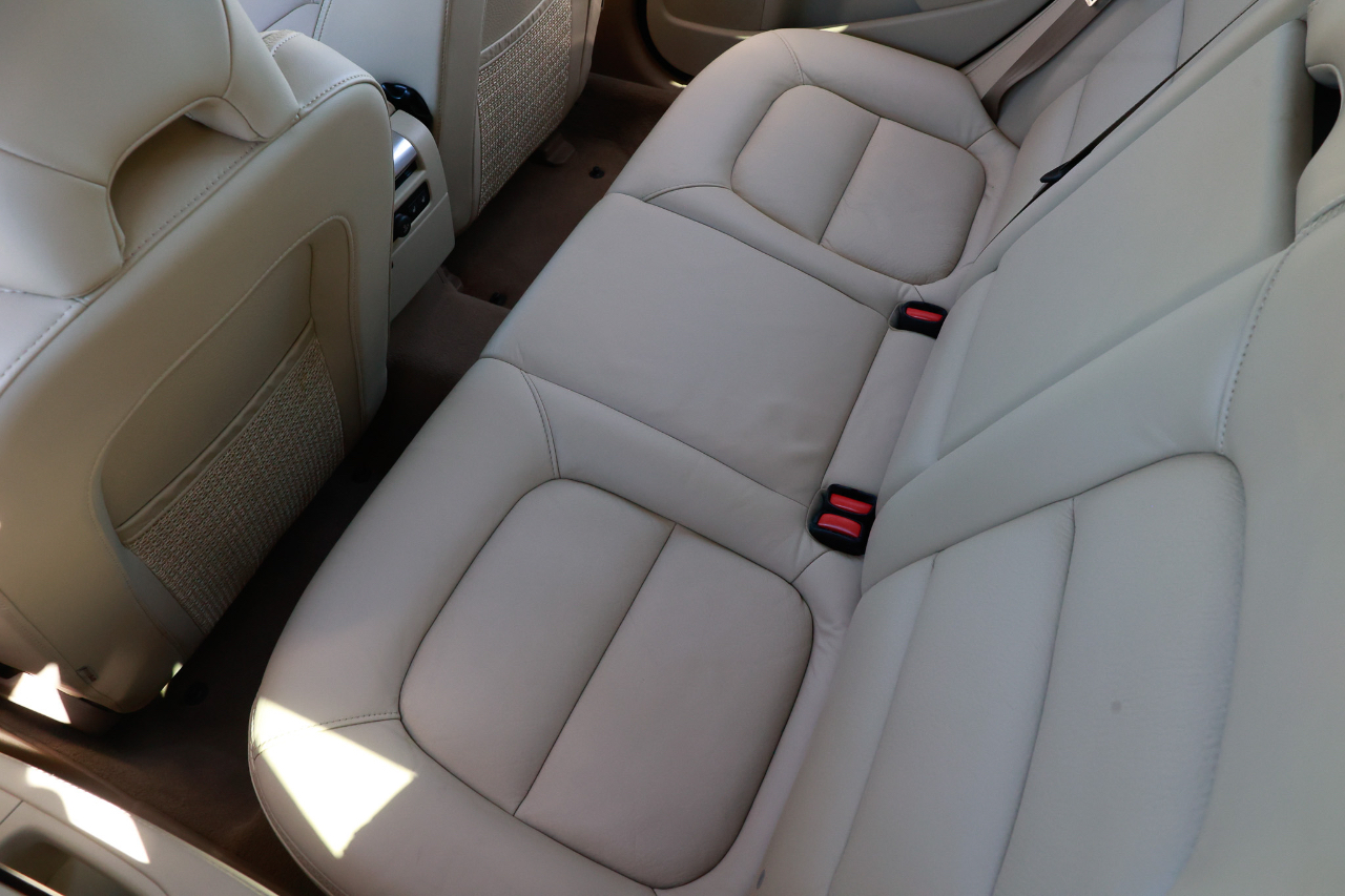 Volvo XC70  2013 Volvo XC70  2013