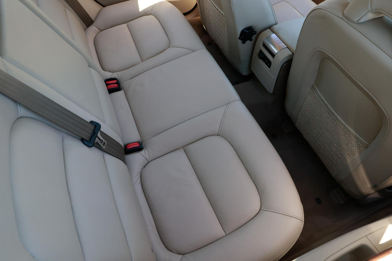 Volvo XC70  2013 Volvo XC70  2013