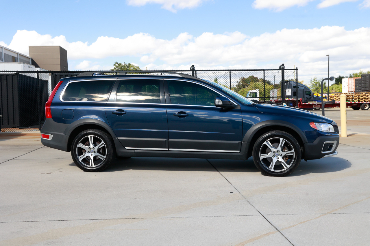 Volvo XC70  2013 Volvo XC70  2013