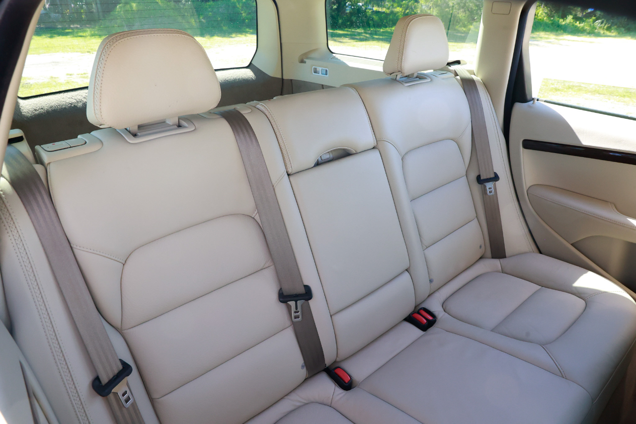 Volvo XC70  2013 Volvo XC70  2013