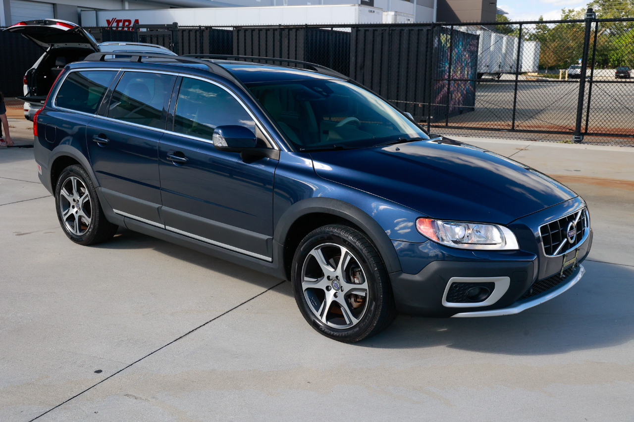 Volvo XC70  2013 Volvo XC70  2013