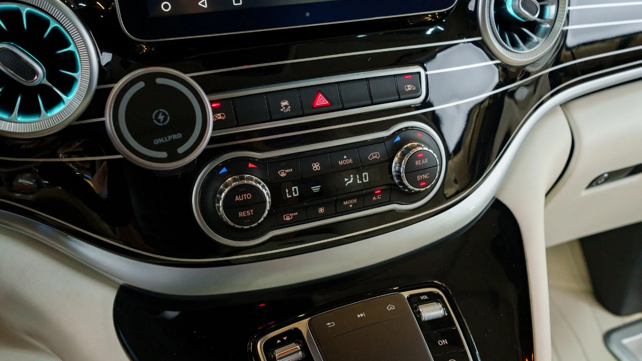 Mercedes-Benz Metris Passenger Van  2021 Mercedes-Benz Metris Passenger Van  2021