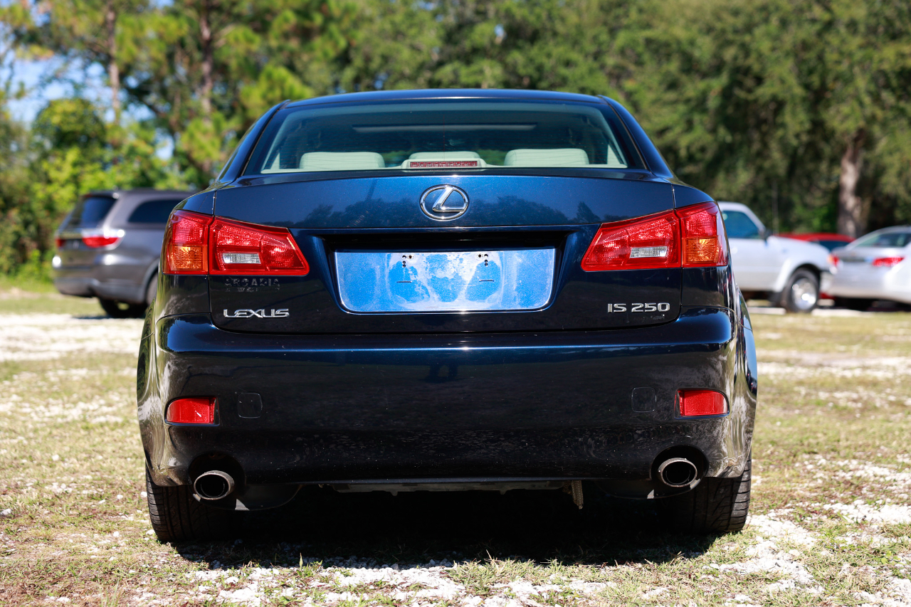 2006 Lexus IS 250 photo 3