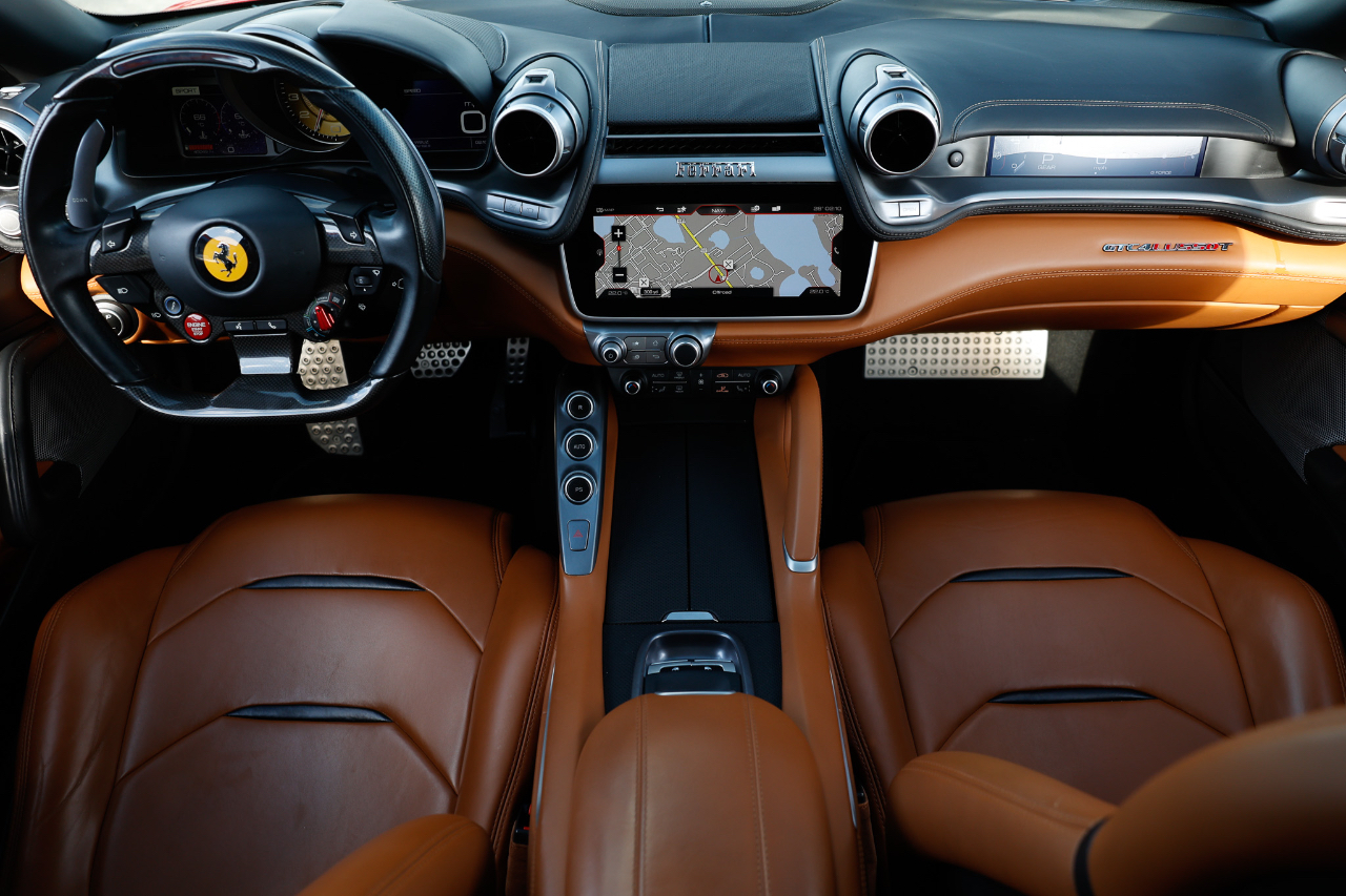 Ferrari GTC4Lusso  2019