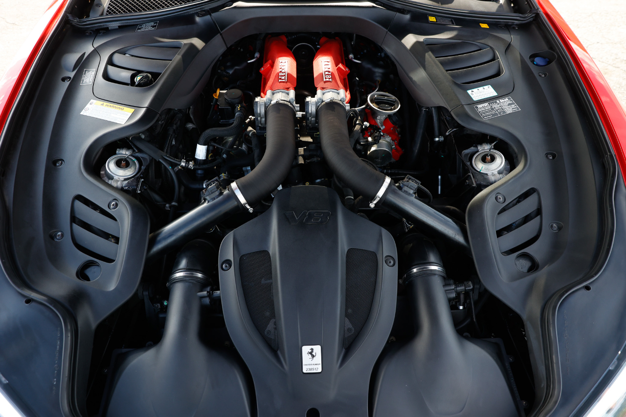 Ferrari GTC4Lusso  2019