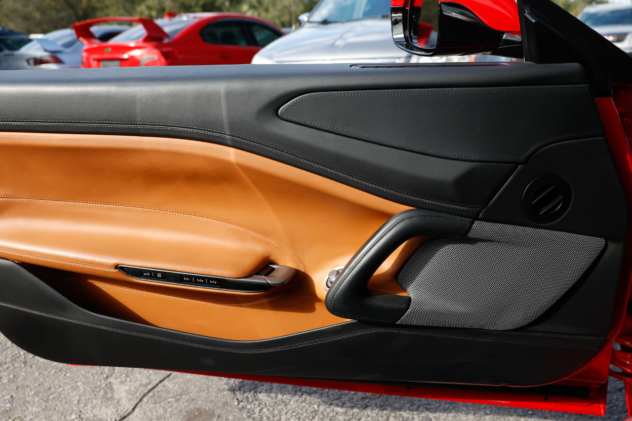 Ferrari GTC4Lusso  2019