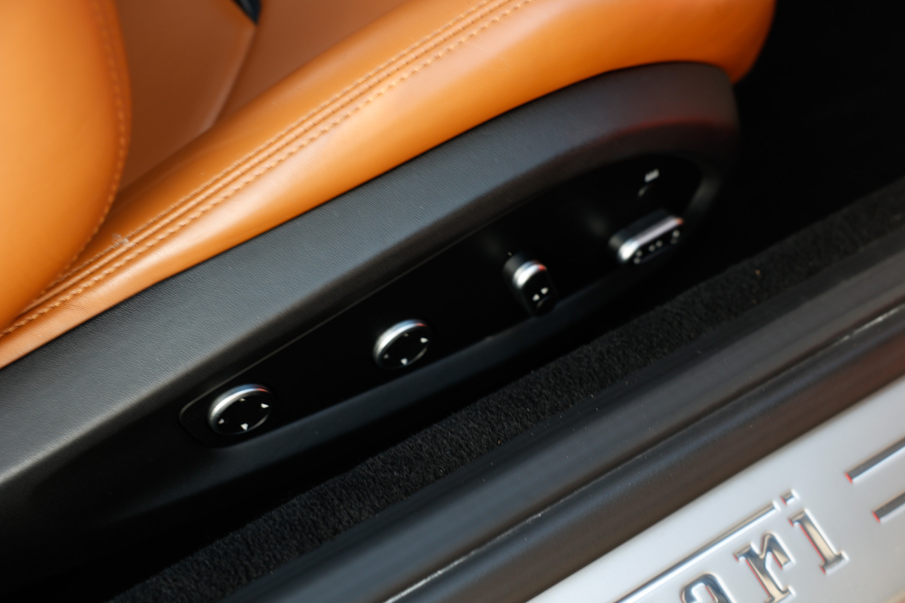 Ferrari GTC4Lusso  2019