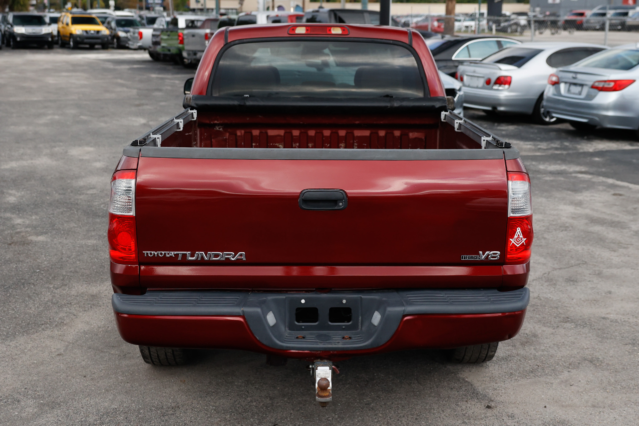 Toyota Tundra  2004