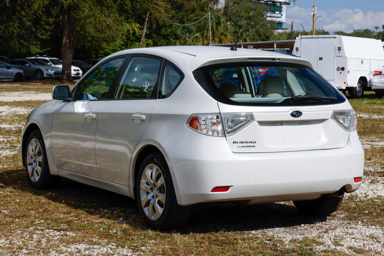 2011 Subaru Impreza 2.5i photo 2