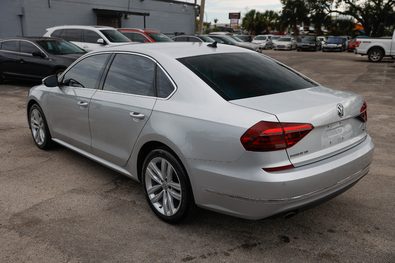 Volkswagen Passat SE 2018