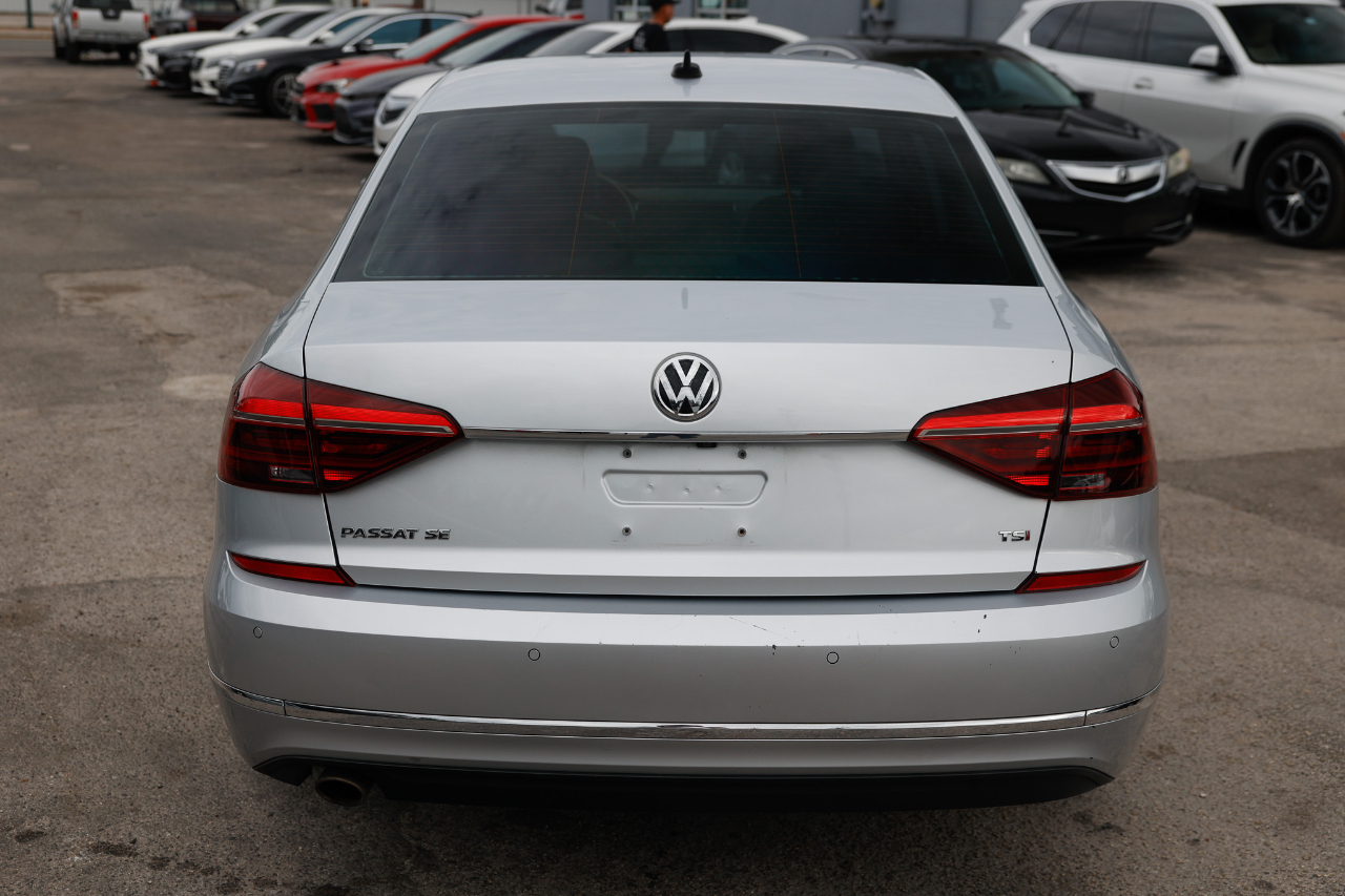 Volkswagen Passat SE 2018