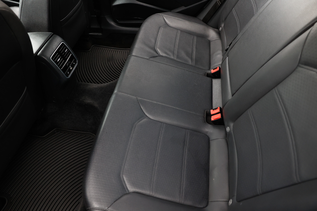 Volkswagen Passat SE 2018