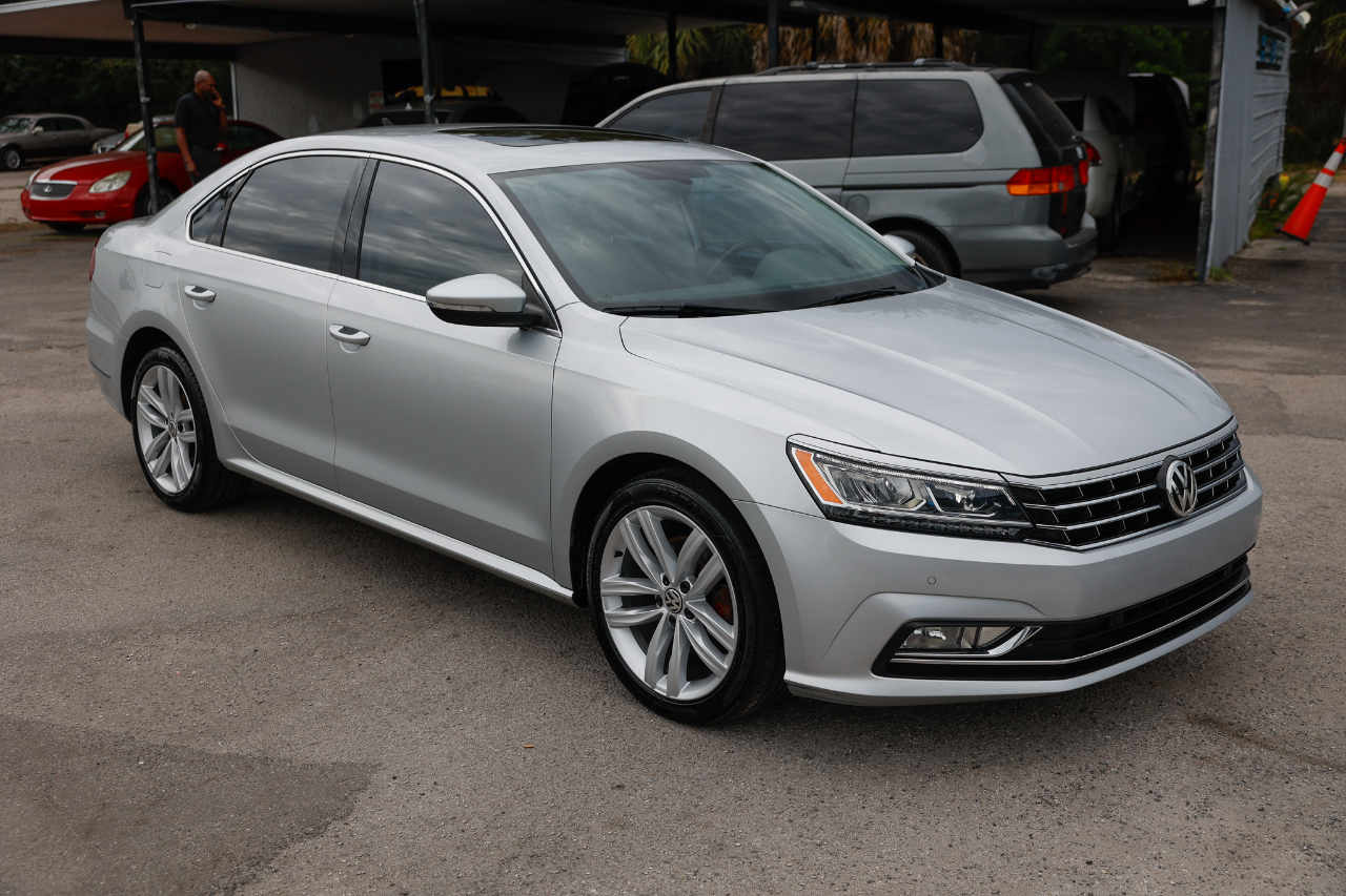 Volkswagen Passat SE 2018