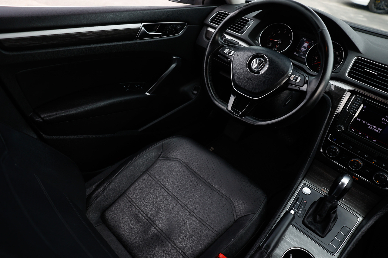 Volkswagen Passat SE 2018
