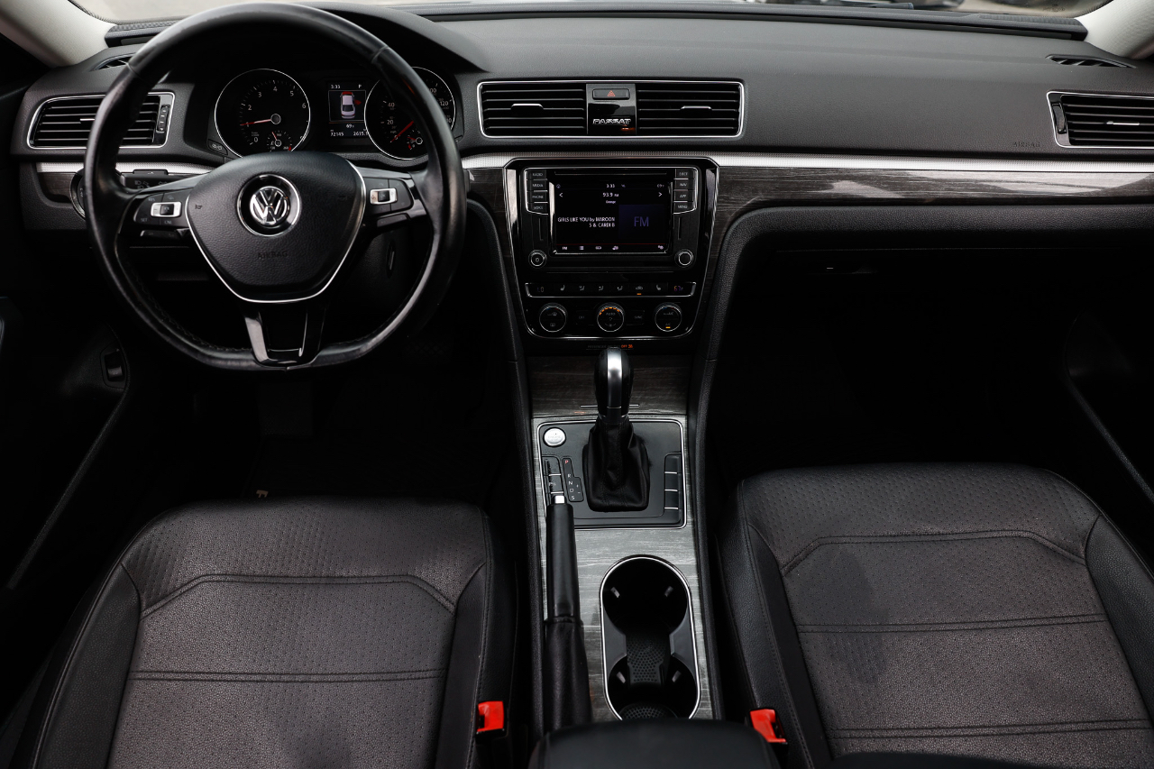 Volkswagen Passat SE 2018