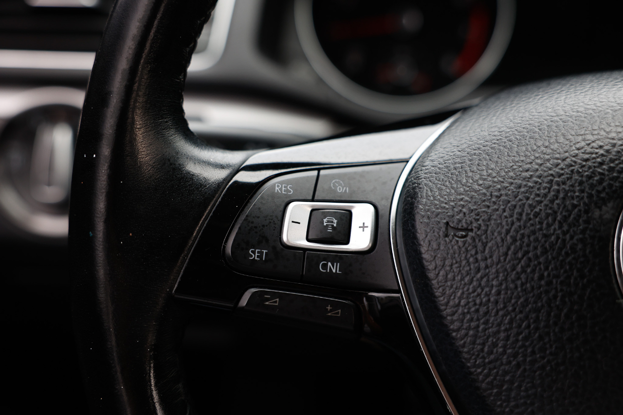 Volkswagen Passat SE 2018