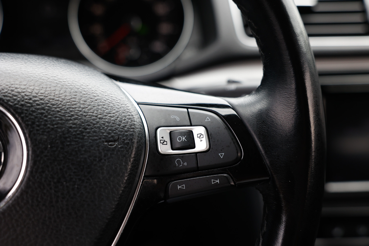 Volkswagen Passat SE 2018