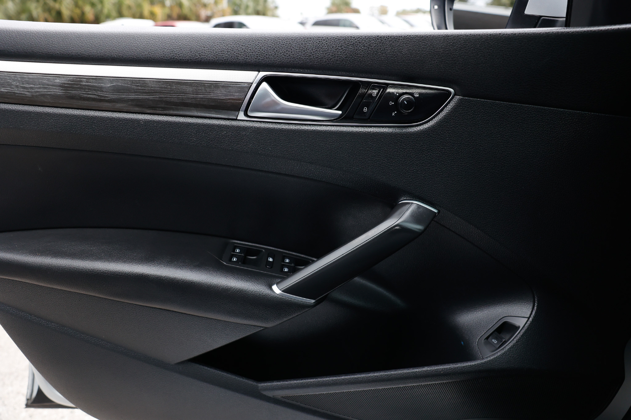 Volkswagen Passat SE 2018