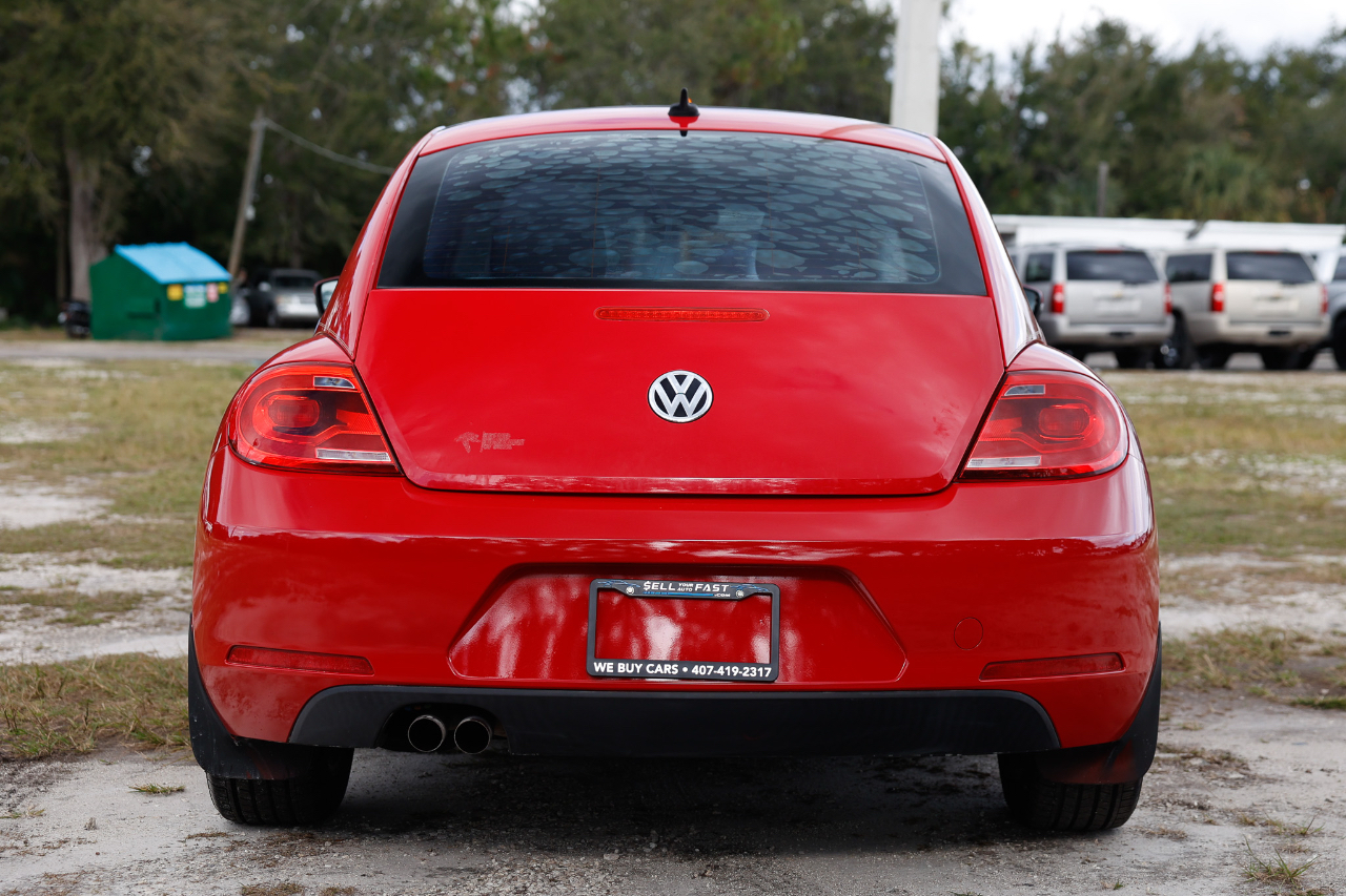 Volkswagen Beetle Coupe  2013