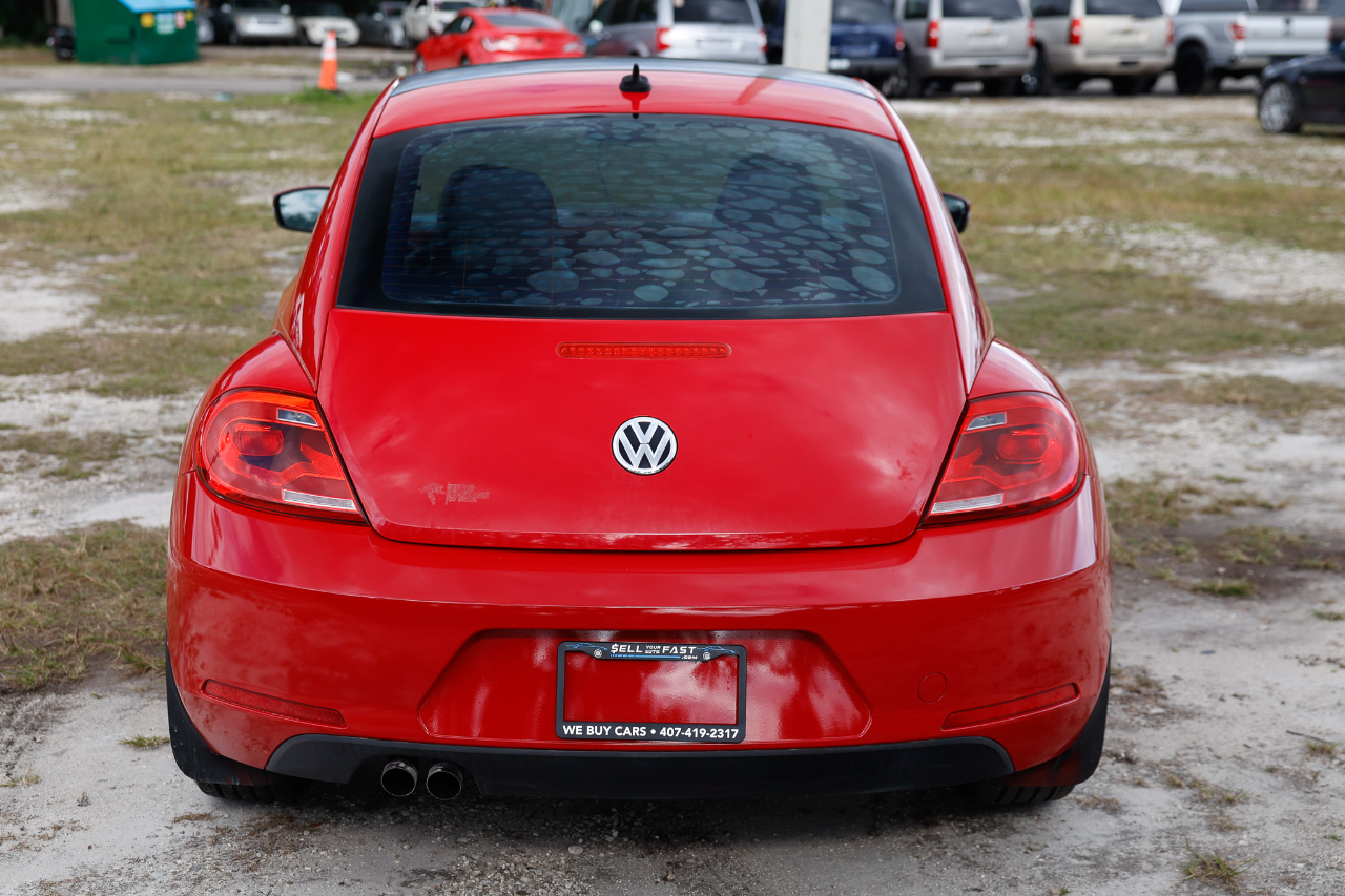 Volkswagen Beetle Coupe  2013