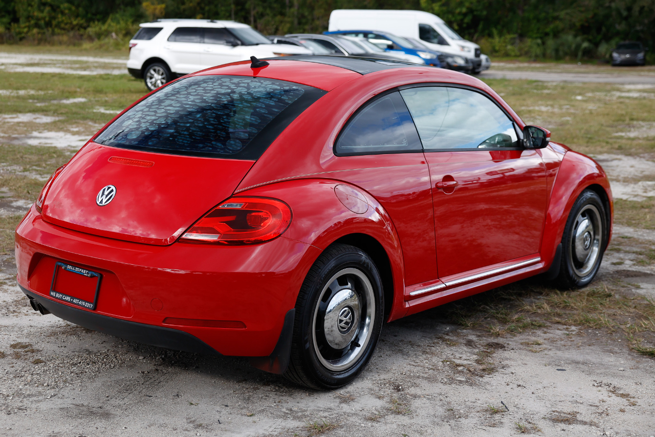 Volkswagen Beetle Coupe  2013