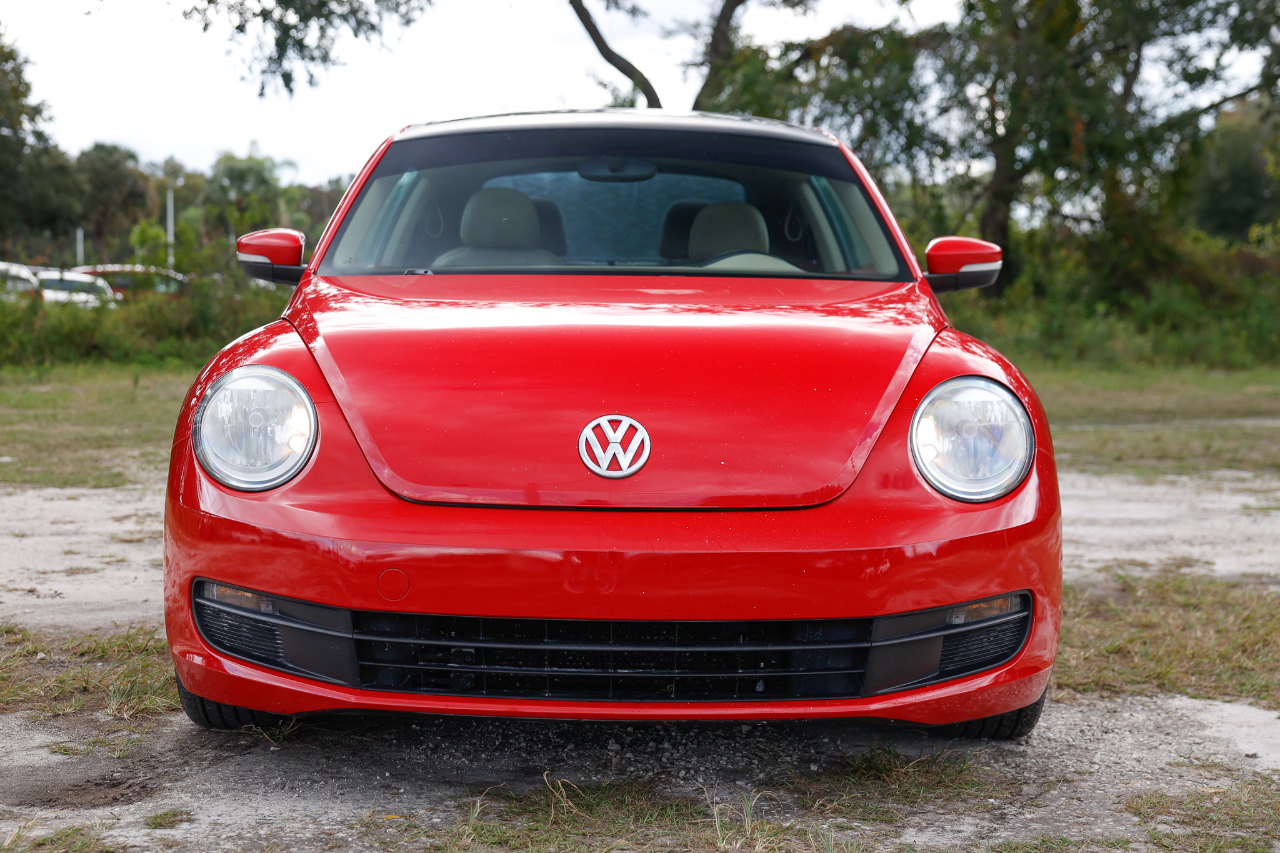 Volkswagen Beetle Coupe  2013