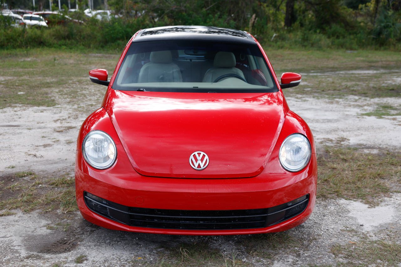 Volkswagen Beetle Coupe  2013