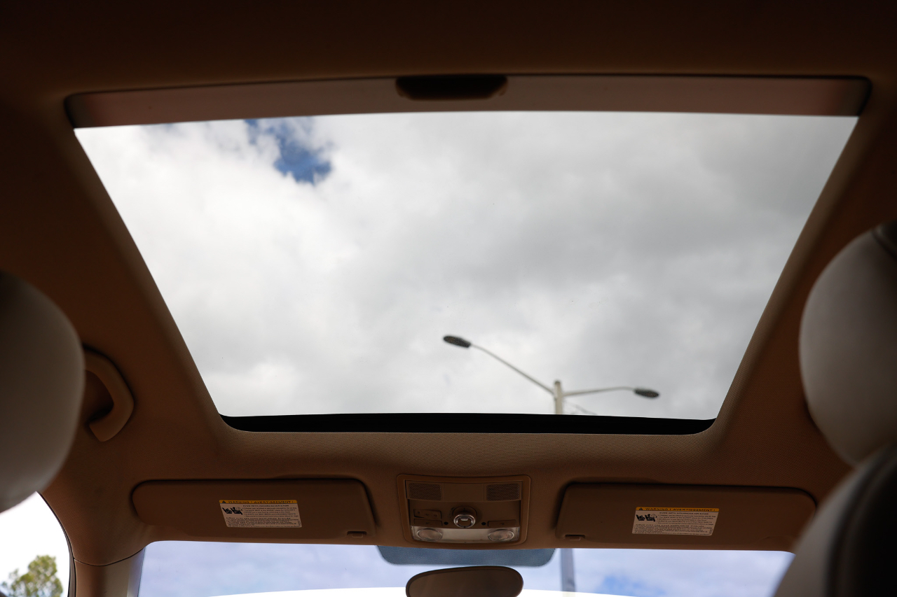 Volkswagen Beetle Coupe  2013