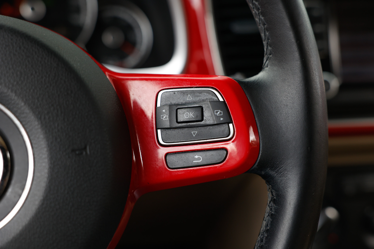 Volkswagen Beetle Coupe  2013