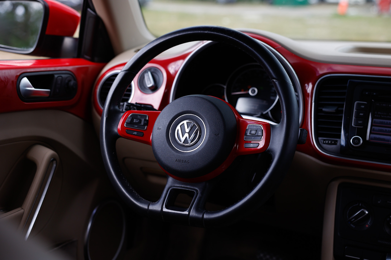 Volkswagen Beetle Coupe  2013