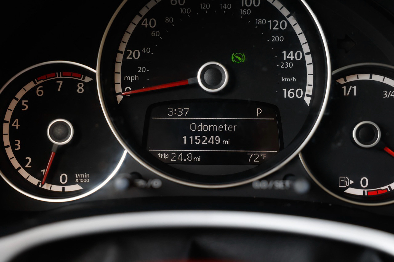 Volkswagen Beetle Coupe  2013