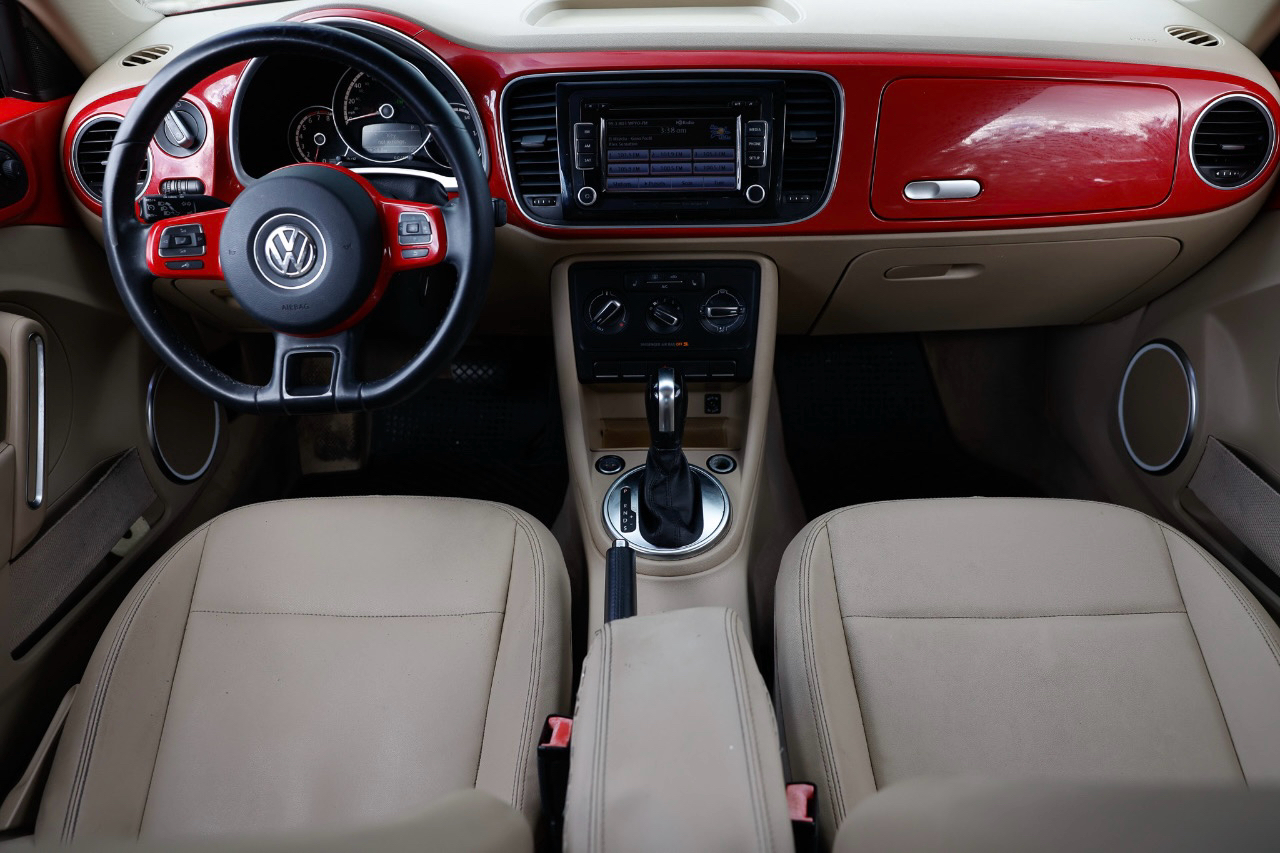 Volkswagen Beetle Coupe  2013