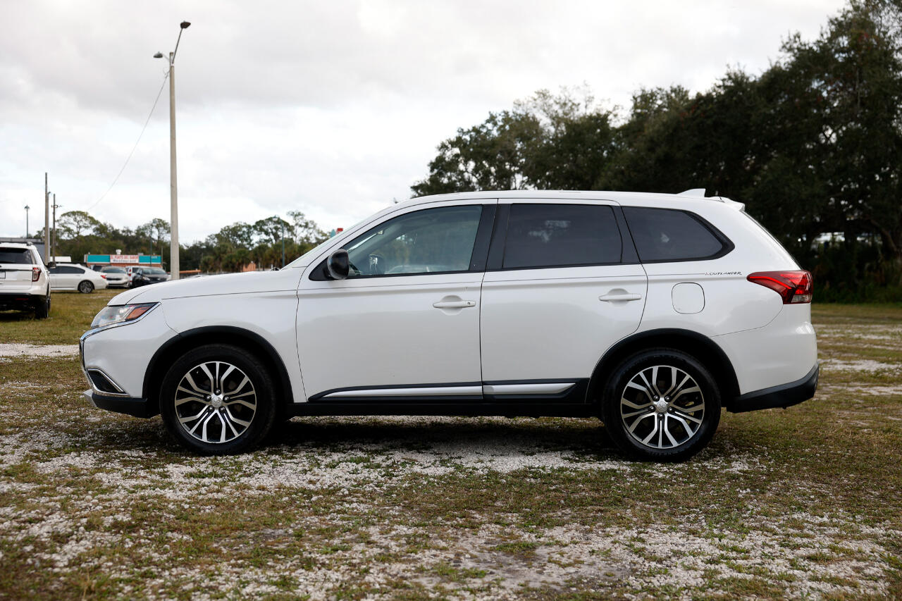 Mitsubishi Outlander  2017