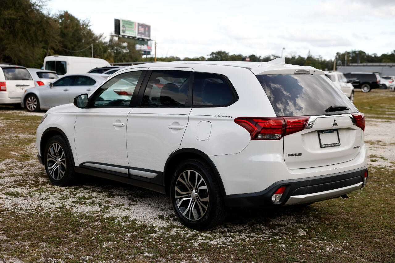 Mitsubishi Outlander  2017