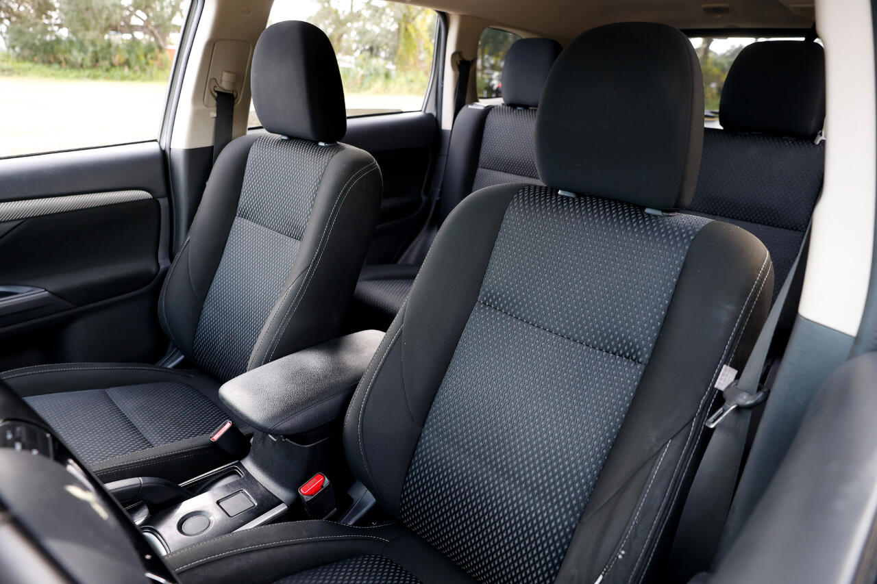 Mitsubishi Outlander  2017