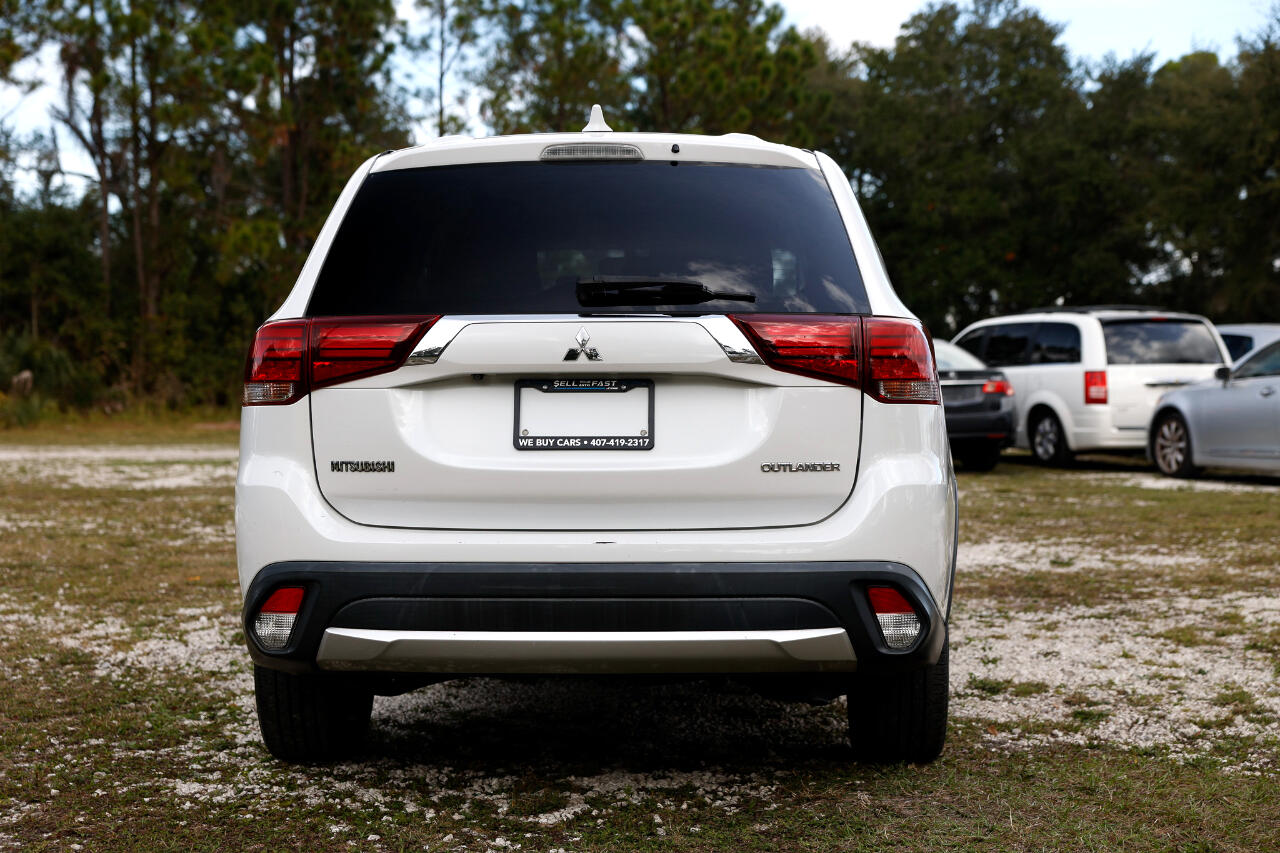 Mitsubishi Outlander  2017