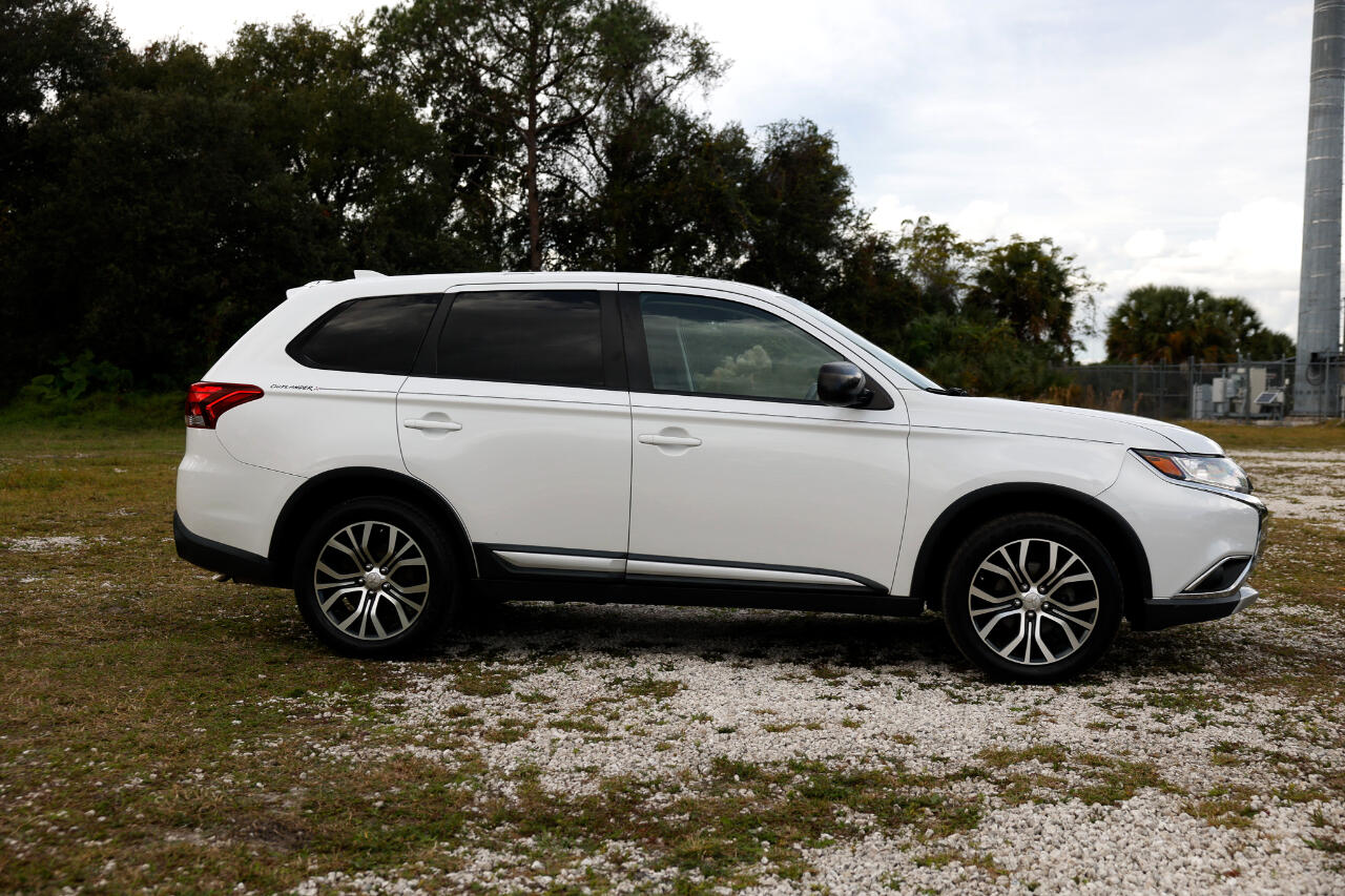 Mitsubishi Outlander  2017