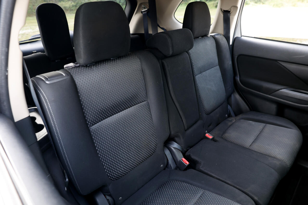 Mitsubishi Outlander  2017