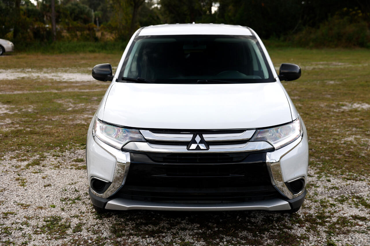 Mitsubishi Outlander  2017