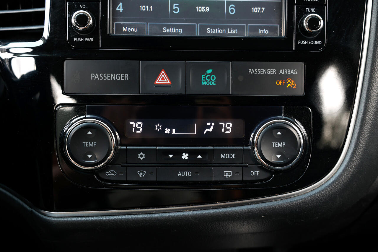 Mitsubishi Outlander  2017